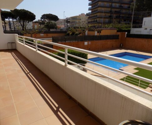 Appartement 3 chambres piscine pres du Club Nautic